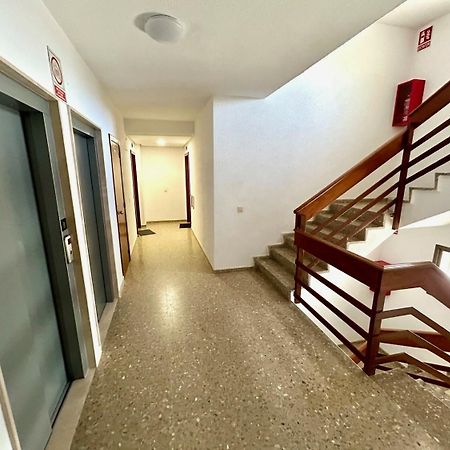 Gatu Arena " Preferente Mayores De 25 Anos Y Familias " 圣玛丽亚港 外观 照片